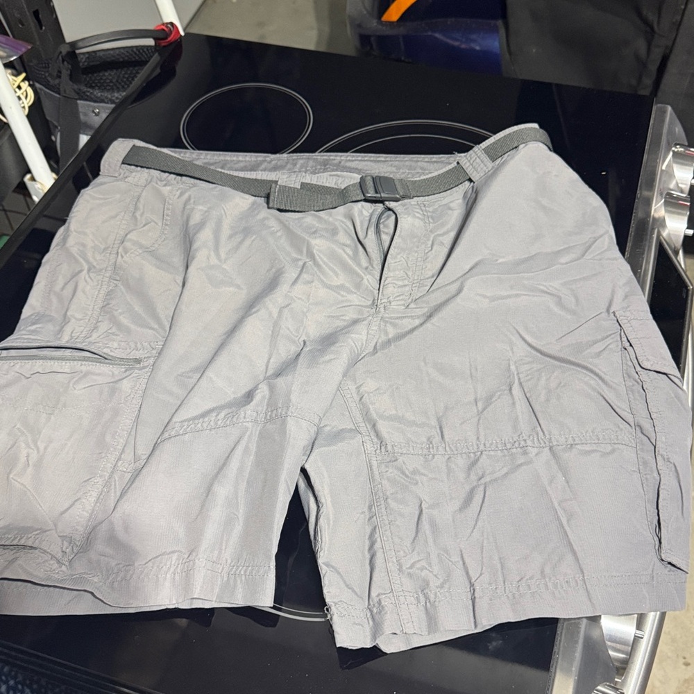 Columbia Men’s cargo shorts. Gray with belt. Waist 40 and 10” inseam.